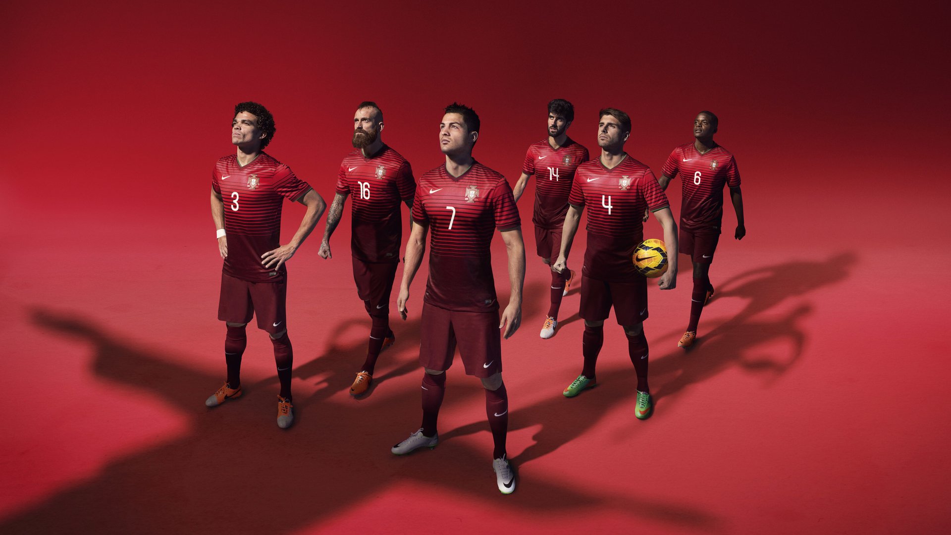 天才新星上演完美帽子戏法，助球队豪取三连胜